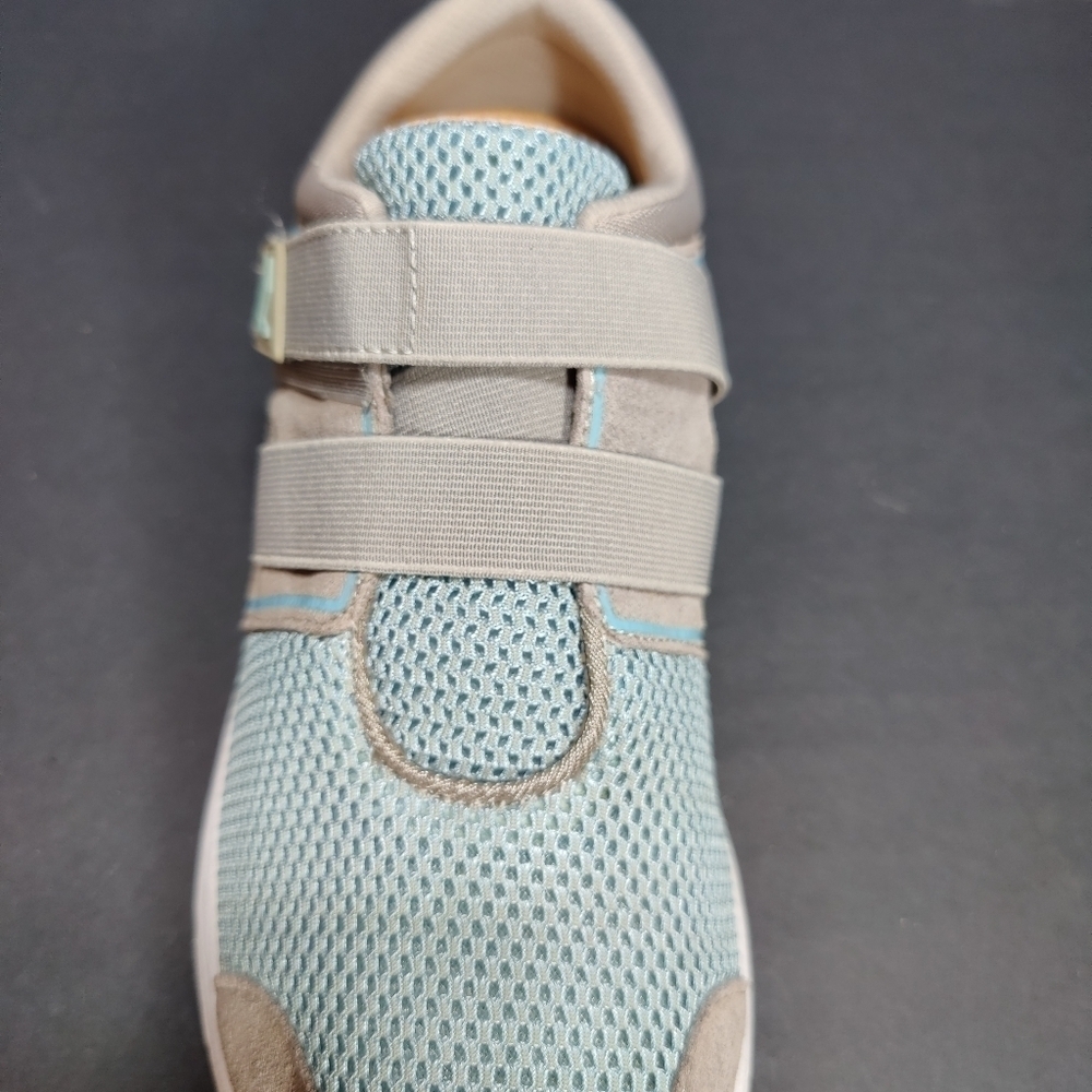 VIONIC Brisk Ema Gray Leather Blue Knit Adjustable Strap Sneaker Women's Size 9 - Picture 2 of 9